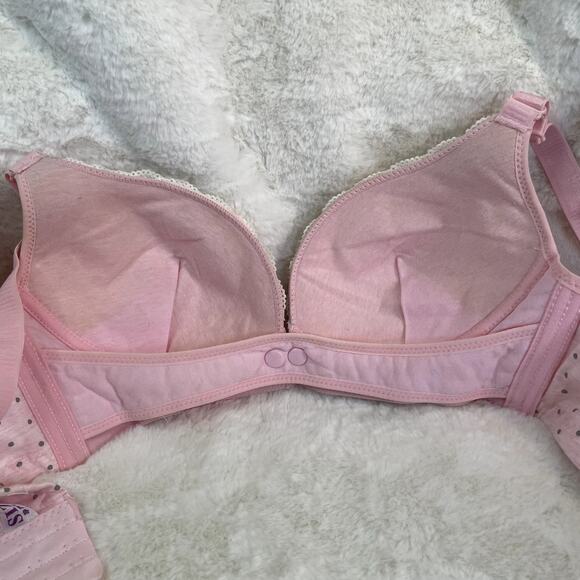 Pink with gray dots Size 36B Soft padded two snaps cream lace - Picture 5 of 6